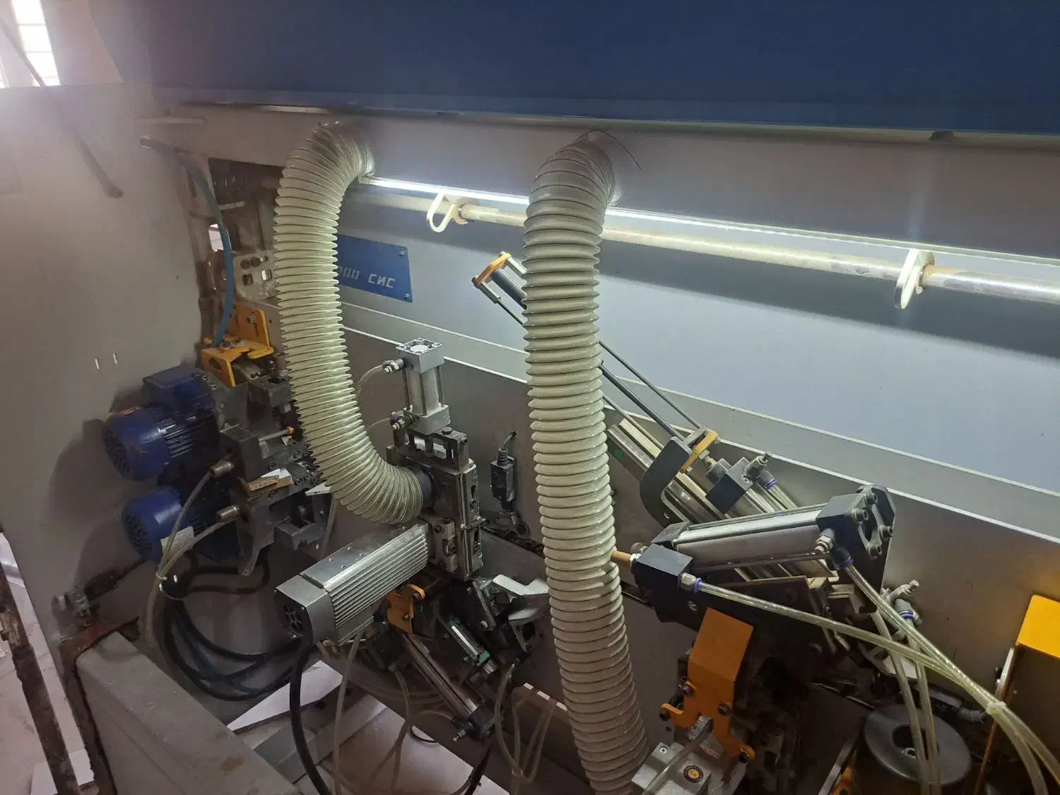 لبه چسبان|ماشینآلات صنعتی|بیرجند, |دیوار