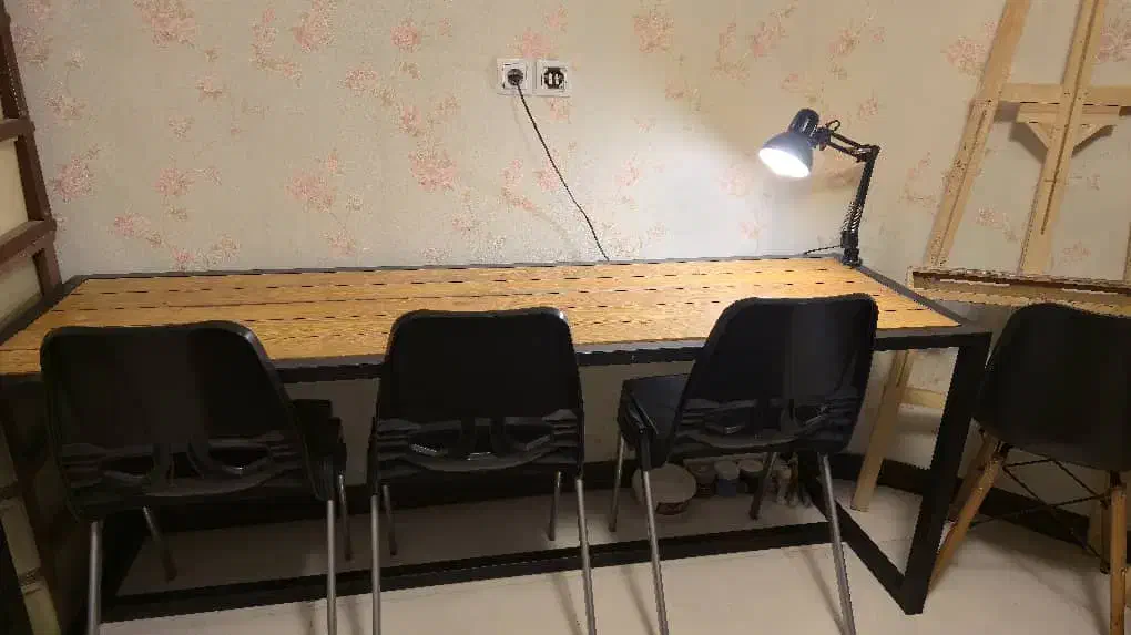 میز کار و صندلی|مبلمان اداری|شاهین‌شهر, خانه کارگر|دیوار