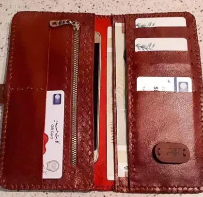 کیف پول گمشده حوالی آبیک اتوبان cng (مژدگانی)|اشیا|آبیک, |دیوار