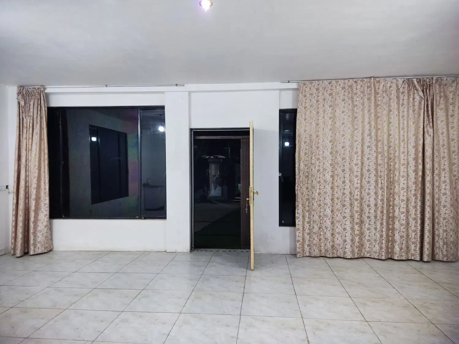 اجاره باغ ویلا روزانه،هفتگی،ماهانه|اجارهٔ کوتاه‌مدت ویلا و باغ|نسیم‌شهر, |دیوار