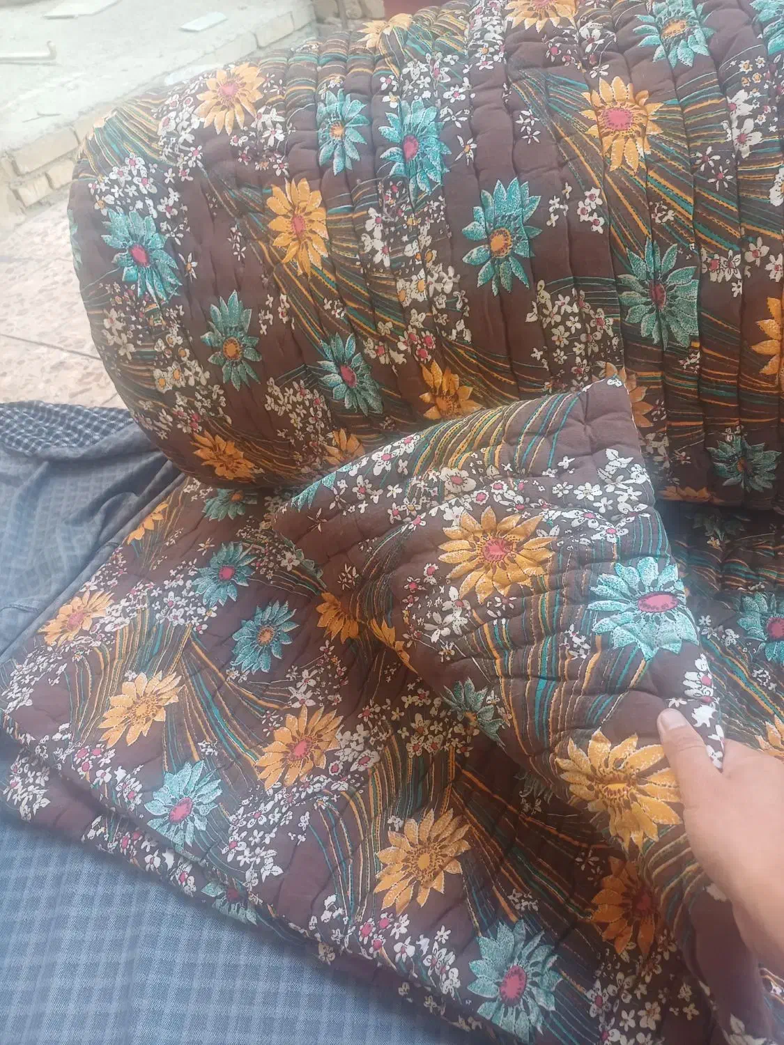 لحاف کرسی|رختخواب، بالش، پتو|مبارکه, |دیوار