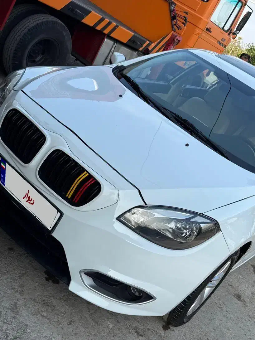 برلیانس ۳۲۰ اتوماتیک مدل۹۵|خودرو سواری و وانت|لاهیجان, کوی خزر|دیوار