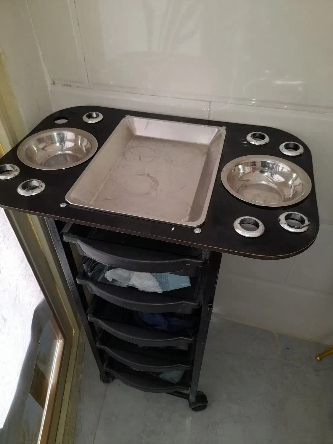 وسایل سالن زیبایی|آرایشگاه و سالن‌های زیبایی|کرمانشاه, |دیوار