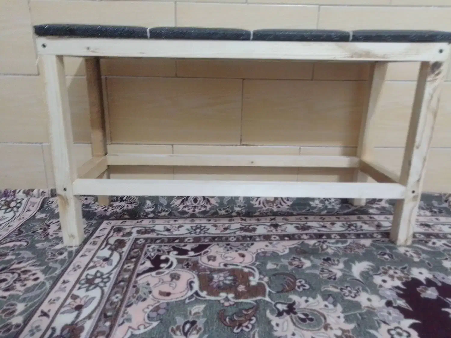 با سلام یک عدد صندلی چوبی|صندلی و نیمکت|اسلامشهر, شهرک مهدیه|دیوار