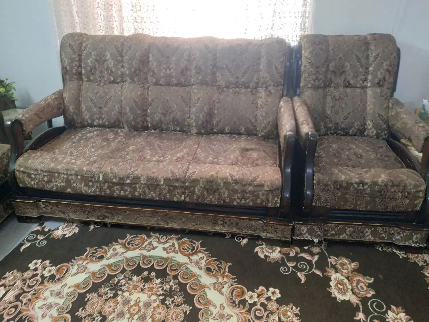 مبل ۷نفره سالم ۴ میلیون|مبلمان خانگی و میز عسلی|لنگرود, |دیوار