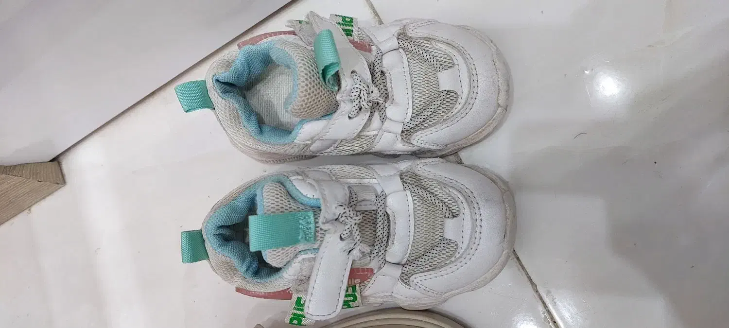 سه جفت کفش بچگانه شماره ۲۴|کفش و لباس بچه|نهاوند, |دیوار