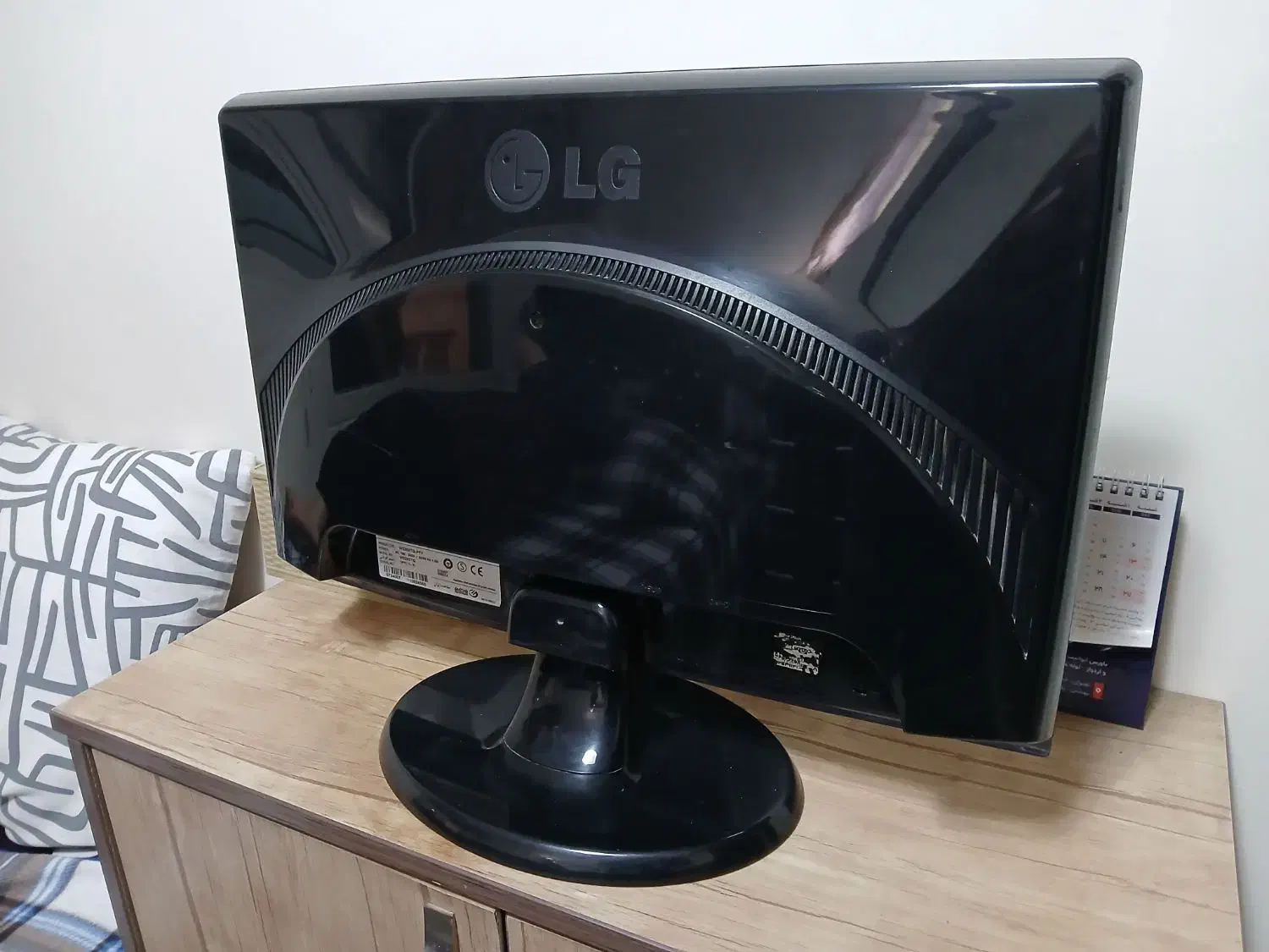 مانیتور 22اینچ LG فول HD مدل W2253TQ دکمه لمسی|قطعات و لوازم جانبی رایانه|تهران, نارمک جنوبی|دیوار