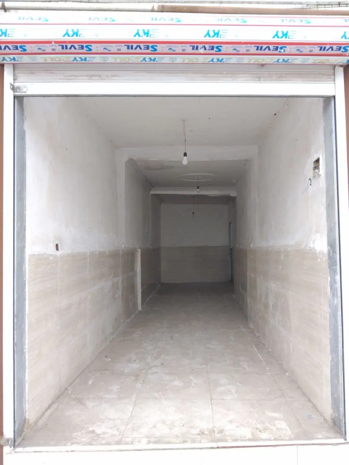 فروش دوباب مغازه له متراژهای ۴۷ متر واقع در جماران|فروش مغازه و غرفه|رشت, جماران|دیوار