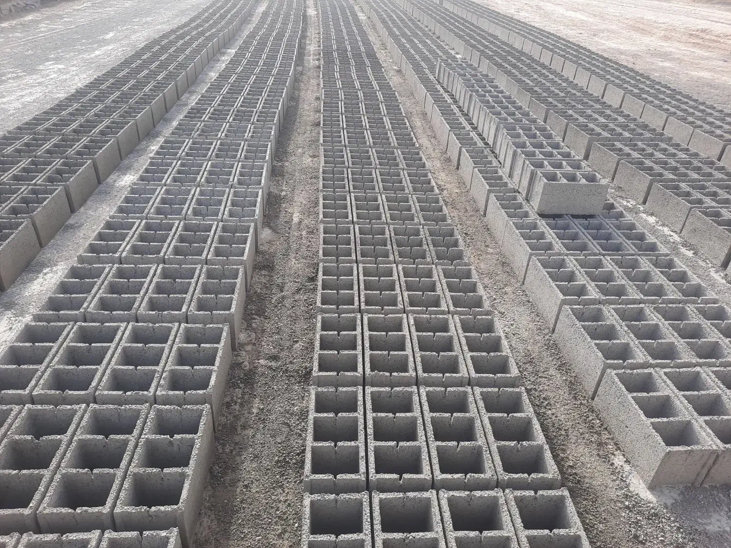 بلوکه سیمانی ۱۸در۳۸ ، سه خانه ،ته بسته|عمدهفروشی|مشهد, خواجه ربیع|دیوار