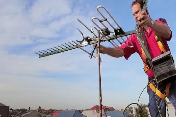 نصب آنتن زمینی و دیواری گردان|خدمات پیشه و مهارت|بندرعباس, |دیوار