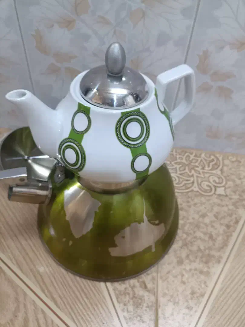 قوری کتری .کفگیر ملاقه.روغن ریز.قوری.وزنه آشپزخونه|قوری، کتری، قهوه‌ساز دستی|اصفهان, عمان سامانی|دیوار