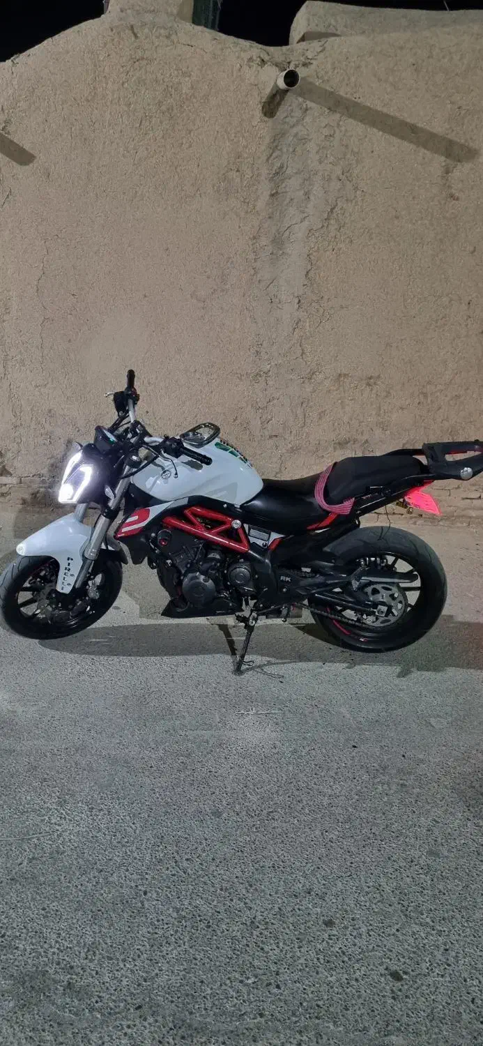 بنلی ۳۰۰ جفت سیلندر|موتورسیکلت|یزد, |دیوار