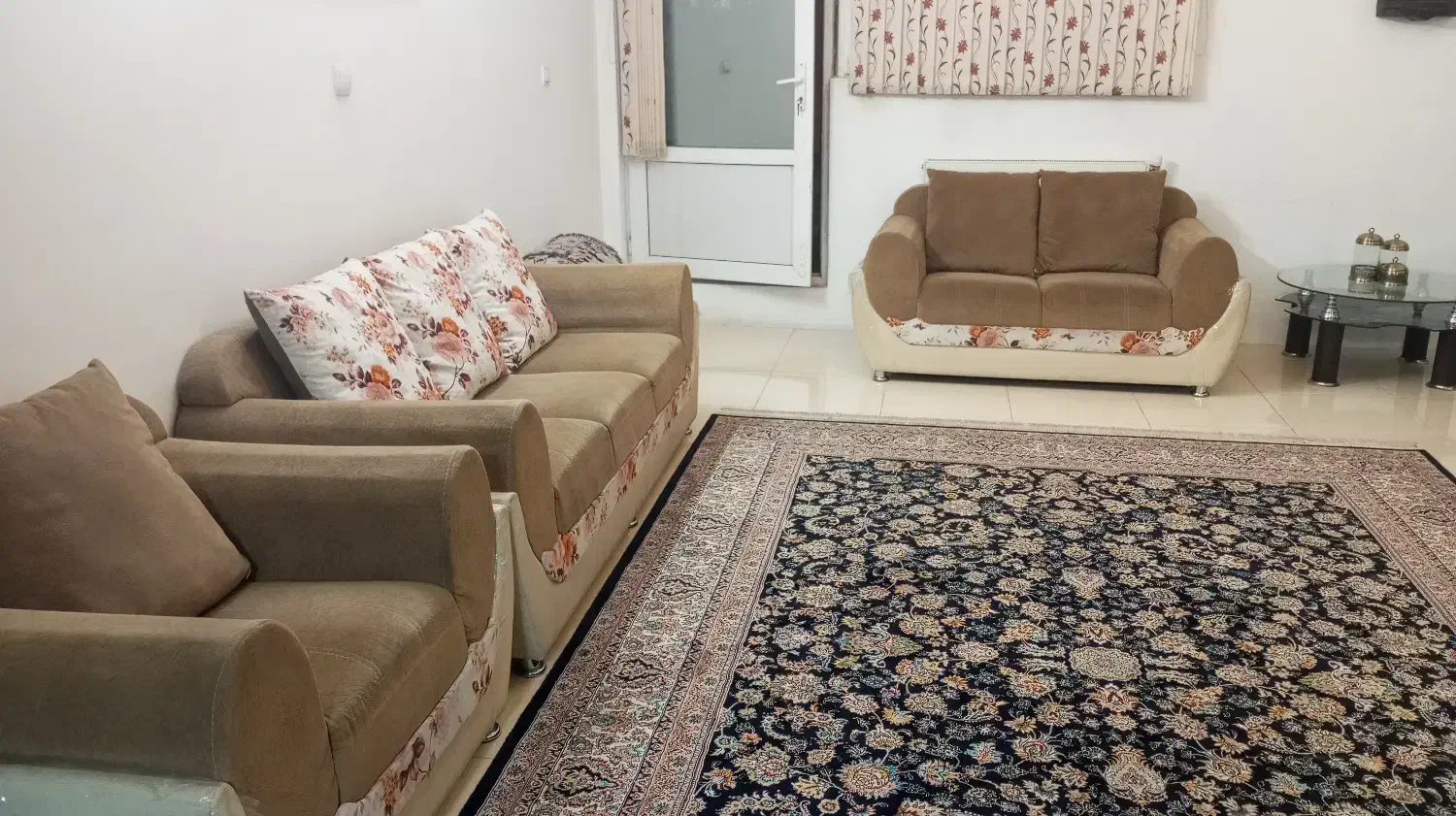 مبل  هفت نفره (7هفت میلیون)|مبلمان خانگی و میز عسلی|شیراز, شهرک رضوان|دیوار