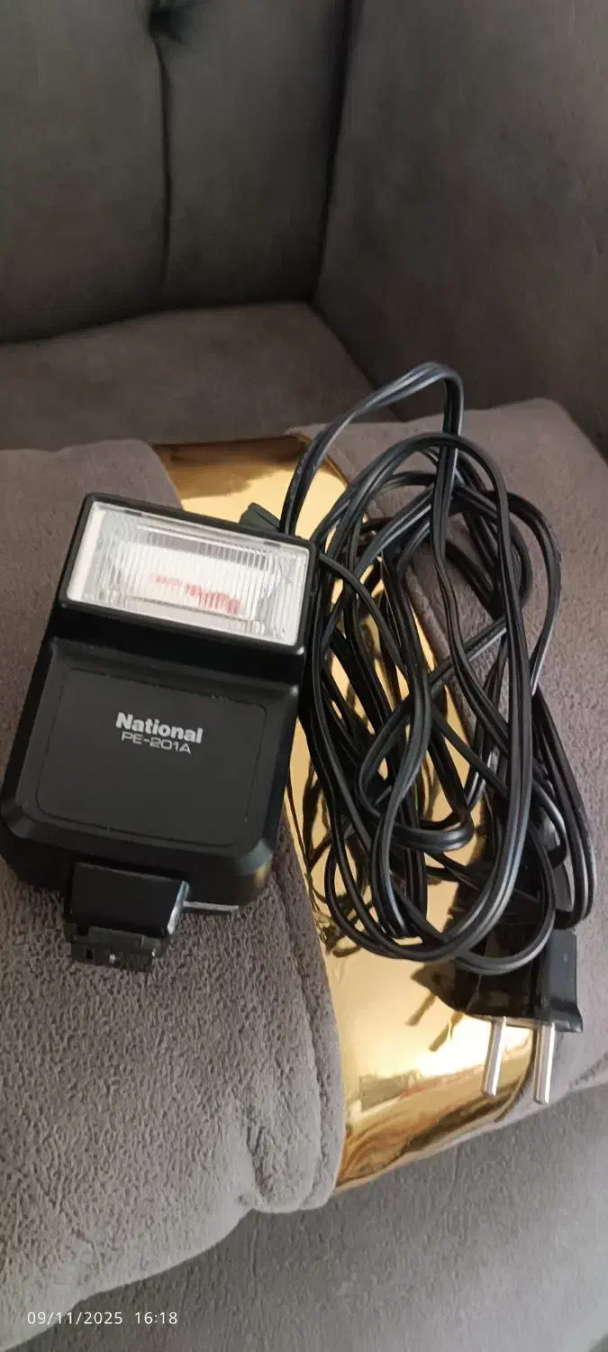 دوربین اورجینال نیکون همراه باهدیه|دوربین عکاسی و فیلمبرداری|قم, لسانی|دیوار