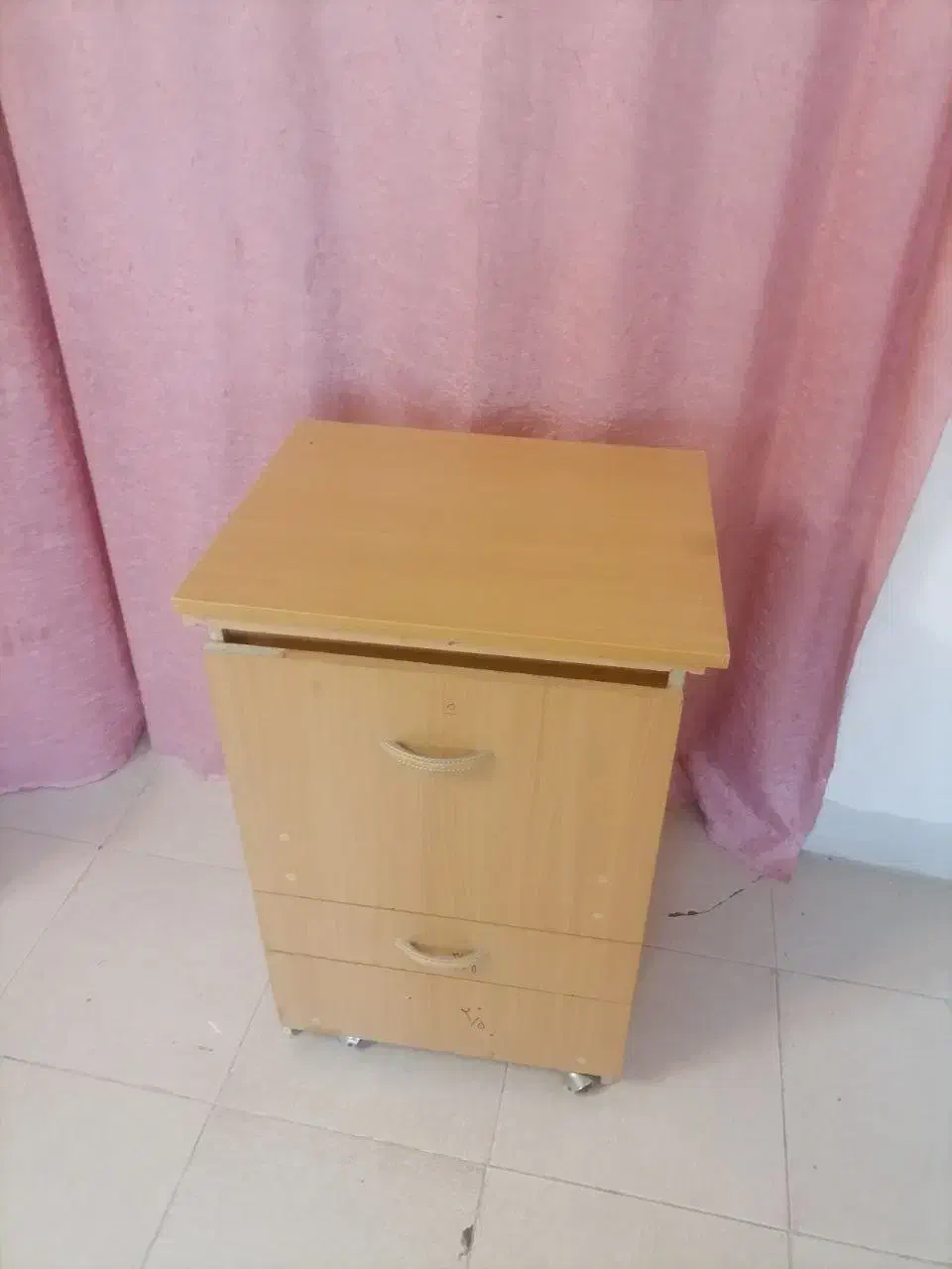 میز غذاخوری. میز چرخ خیاطی|میز و صندلی غذاخوری|رفسنجان, |دیوار