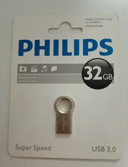 فروش فلش 32 گیگ فلیپس نو|قطعات و لوازم جانبی رایانه|تهران, فلسطین (میدان انقلاب)|دیوار