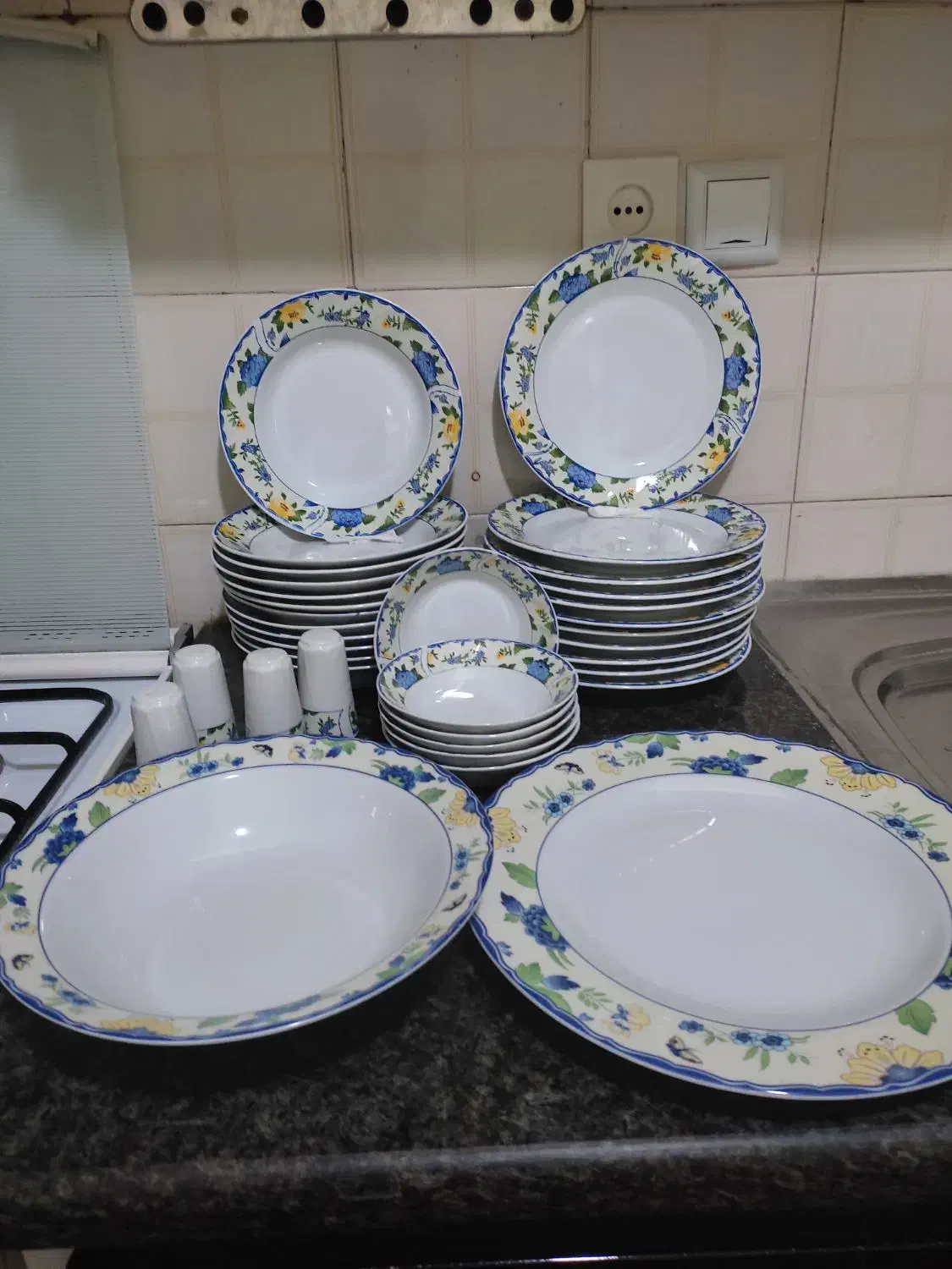 سرویس چینی|ظروف سرو و پذیرایی|قم, آزادگان|دیوار