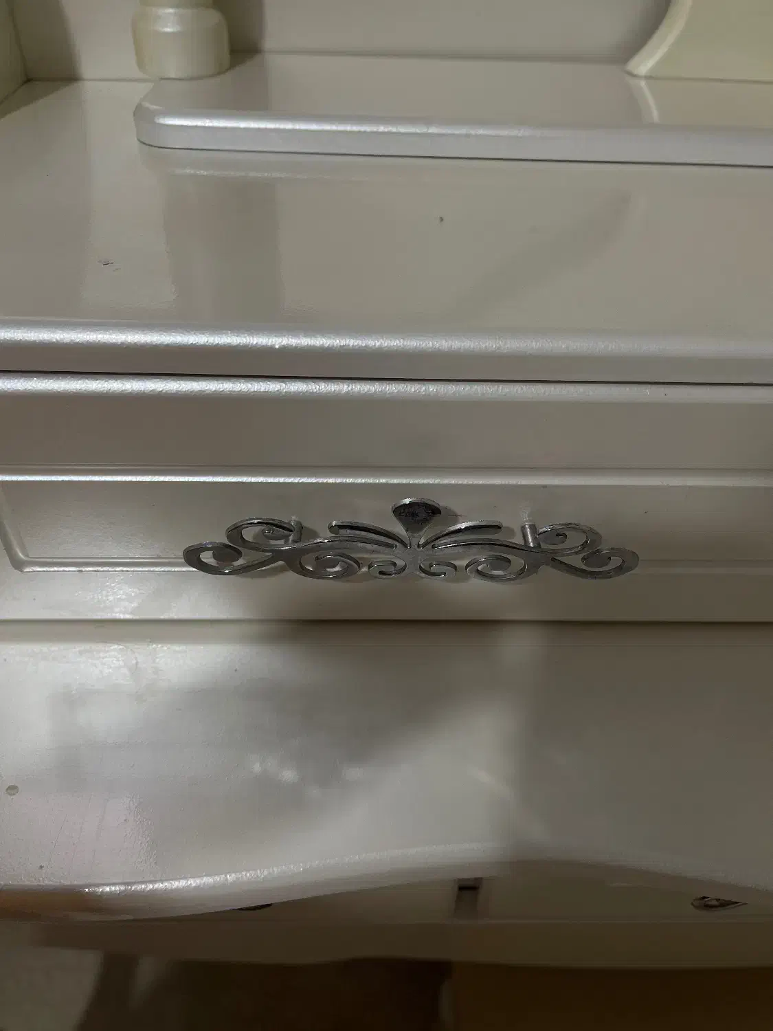 میز آرایش و میز کنار تخت خواب|تخت و سرویس خواب|تهران, قیطریه|دیوار