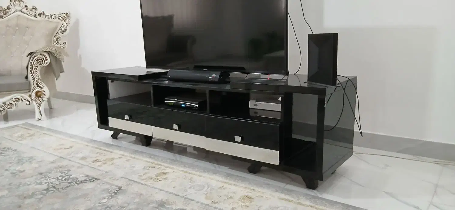 میز تی وی هایگلاس|میز تلویزیون|رشت, رودباری|دیوار