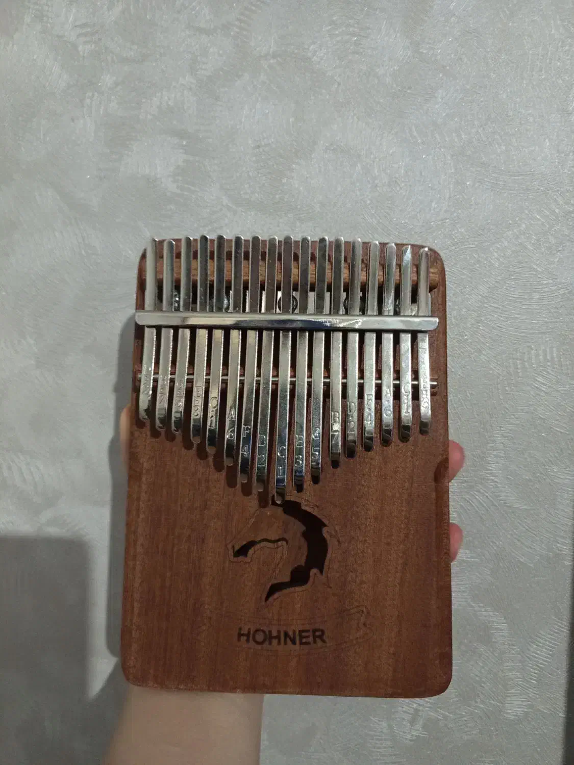 کالیمبا|سازهای سنتی|بروجرد, |دیوار