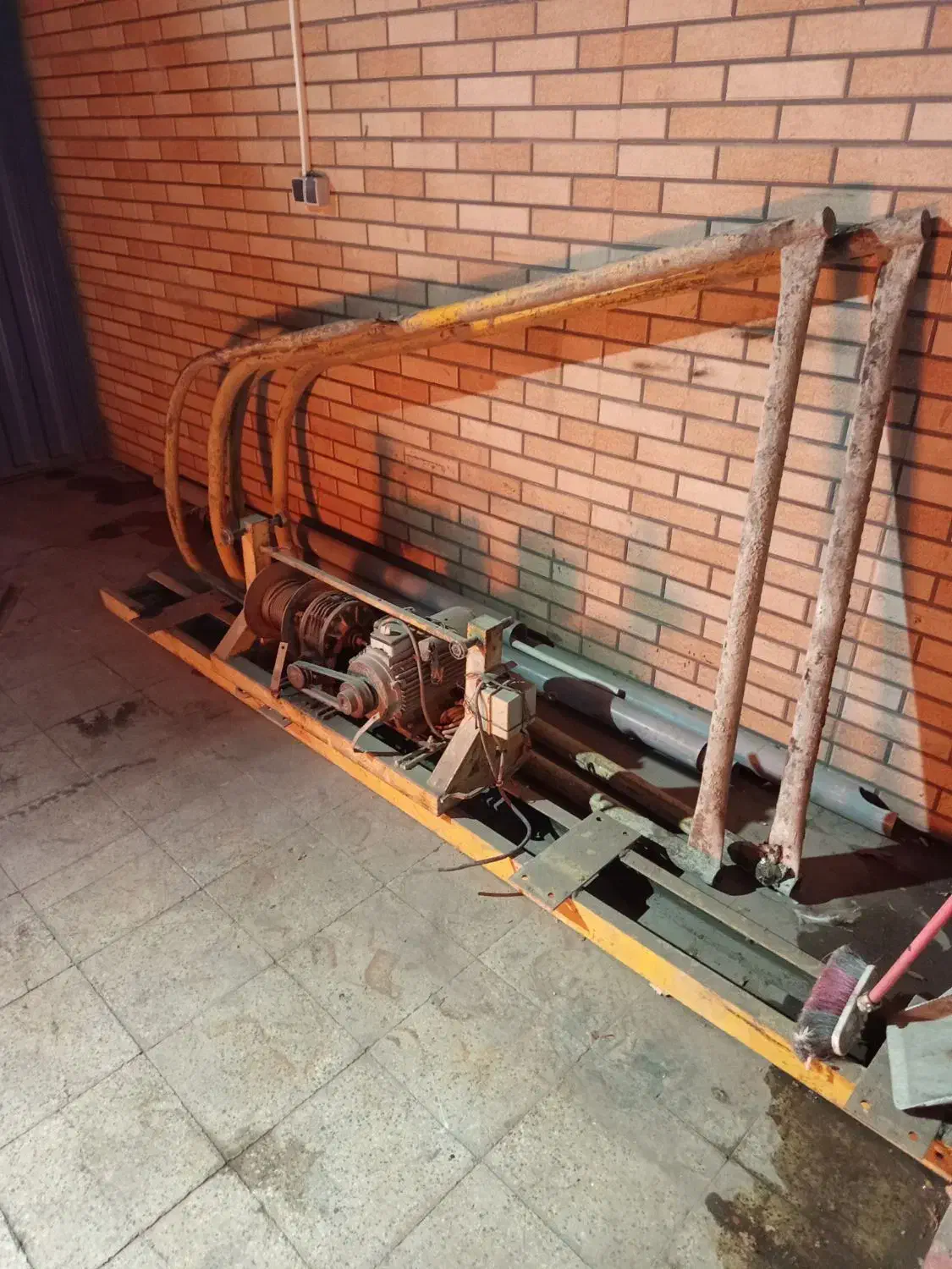 بالابر ساختمانی|مصالح و تجهیزات ساختمان|شهریار, رضی آباد پایین|دیوار