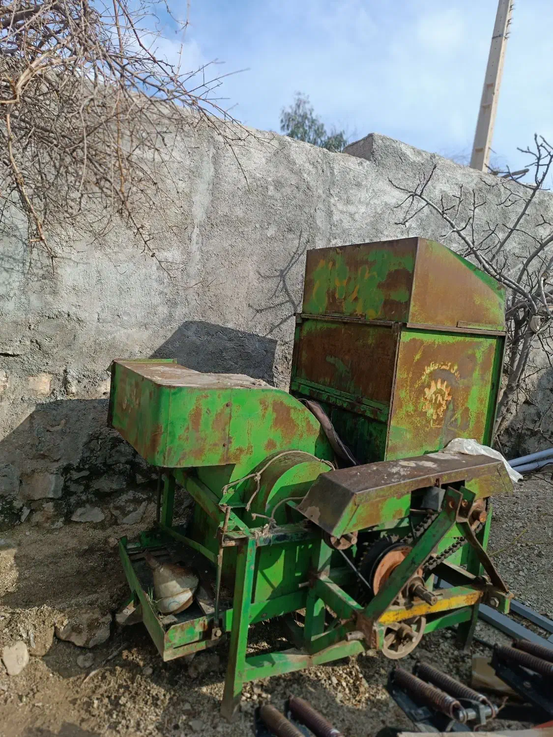 خرمن کوب|ماشین‌آلات صنعتی|سرپل ذهاب, |دیوار