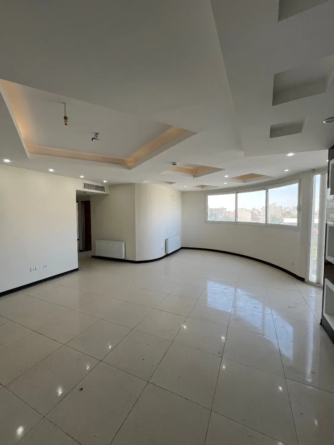 آپارتمان ۱۱۲ متر بر خیابان کاوه ( کلید نخورده )|فروش آپارتمان|اصفهان, پوریای ولی|دیوار