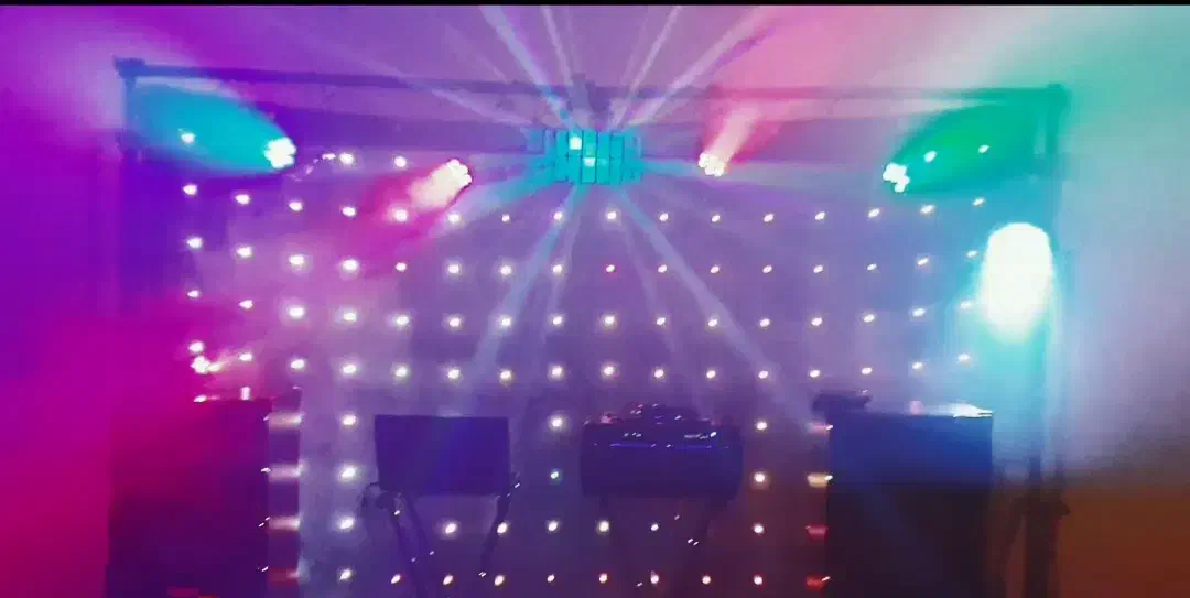 دی جی نورپردازی با شومن حرفه ای و آرشیو کامل ترانه|خدمات پذیرایی، مراسم|تهران, دهکده المپیک|دیوار