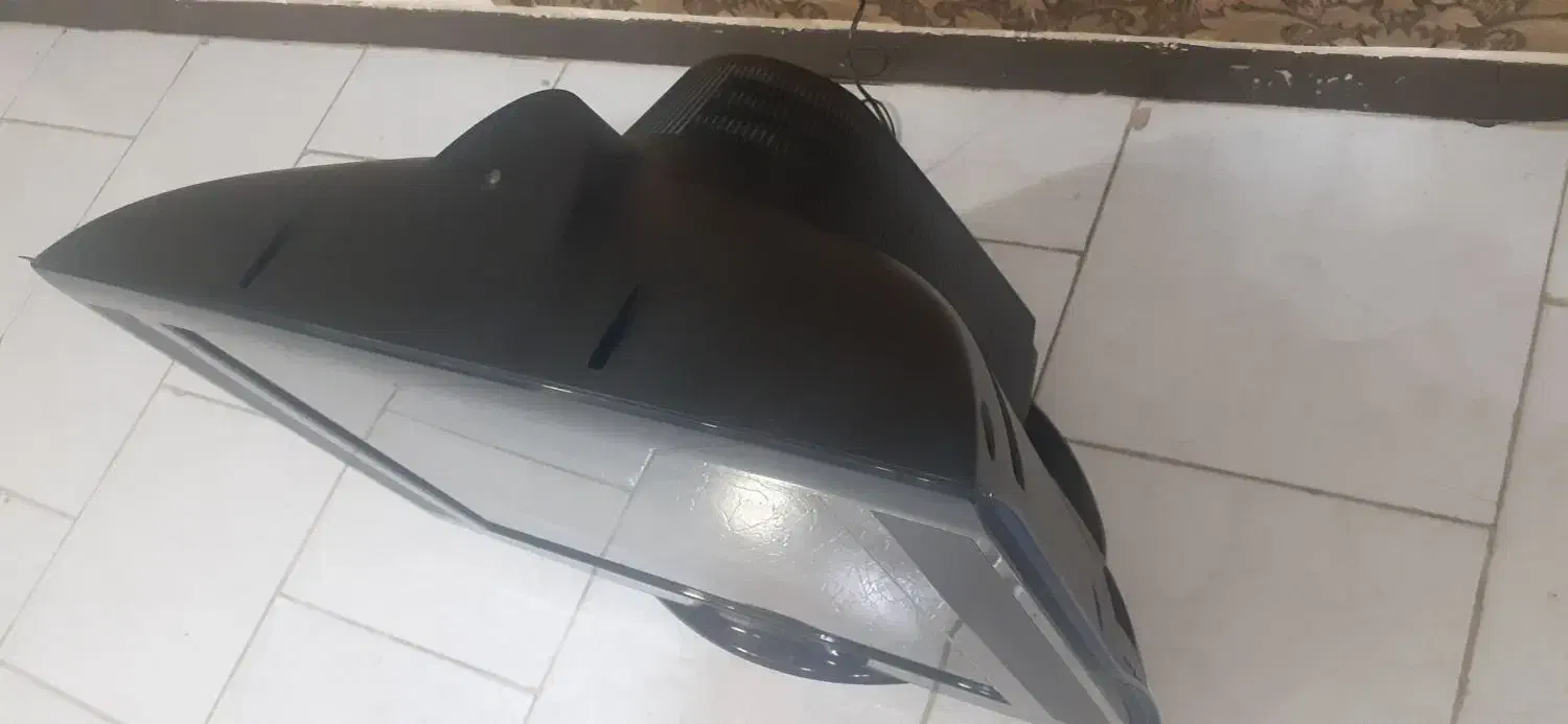 تلویزیون ال جی 21 اینچ طرح لبخند|تلویزیون و پروژکتور|اندیشه, اندیشه فاز ۱|دیوار