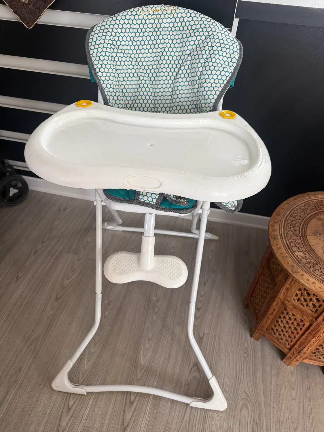 صندلی غذای کودک  با قیمت خیلی خوب|تخت و صندلی بچه|سمنان, |دیوار