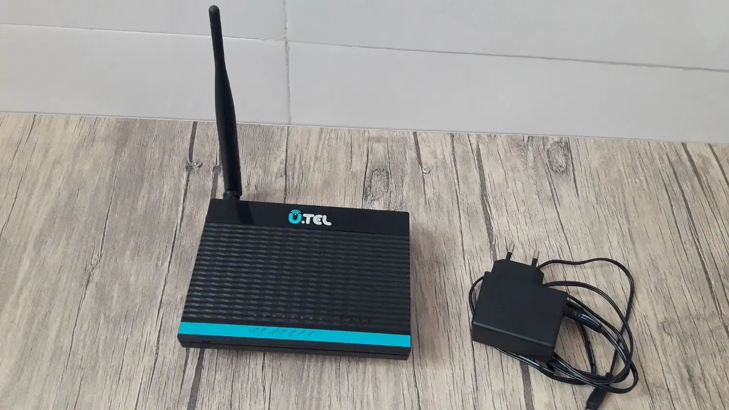 مودم دو انتن تی پی لینک ایسوس و یوتل|مودم و تجهیزات شبکه|قم, ولیعصر|دیوار