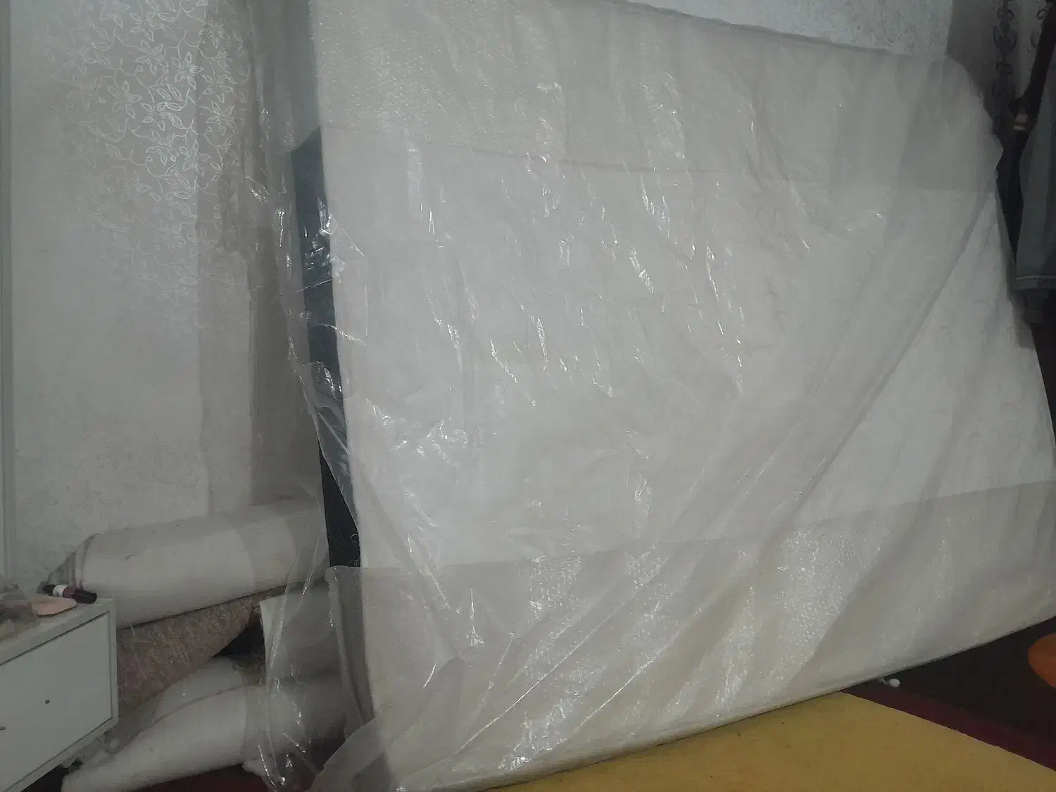 تشک تمیز نو دو هفته ازش استفاده شده|تشک تختخواب|اهواز, گلستان|دیوار