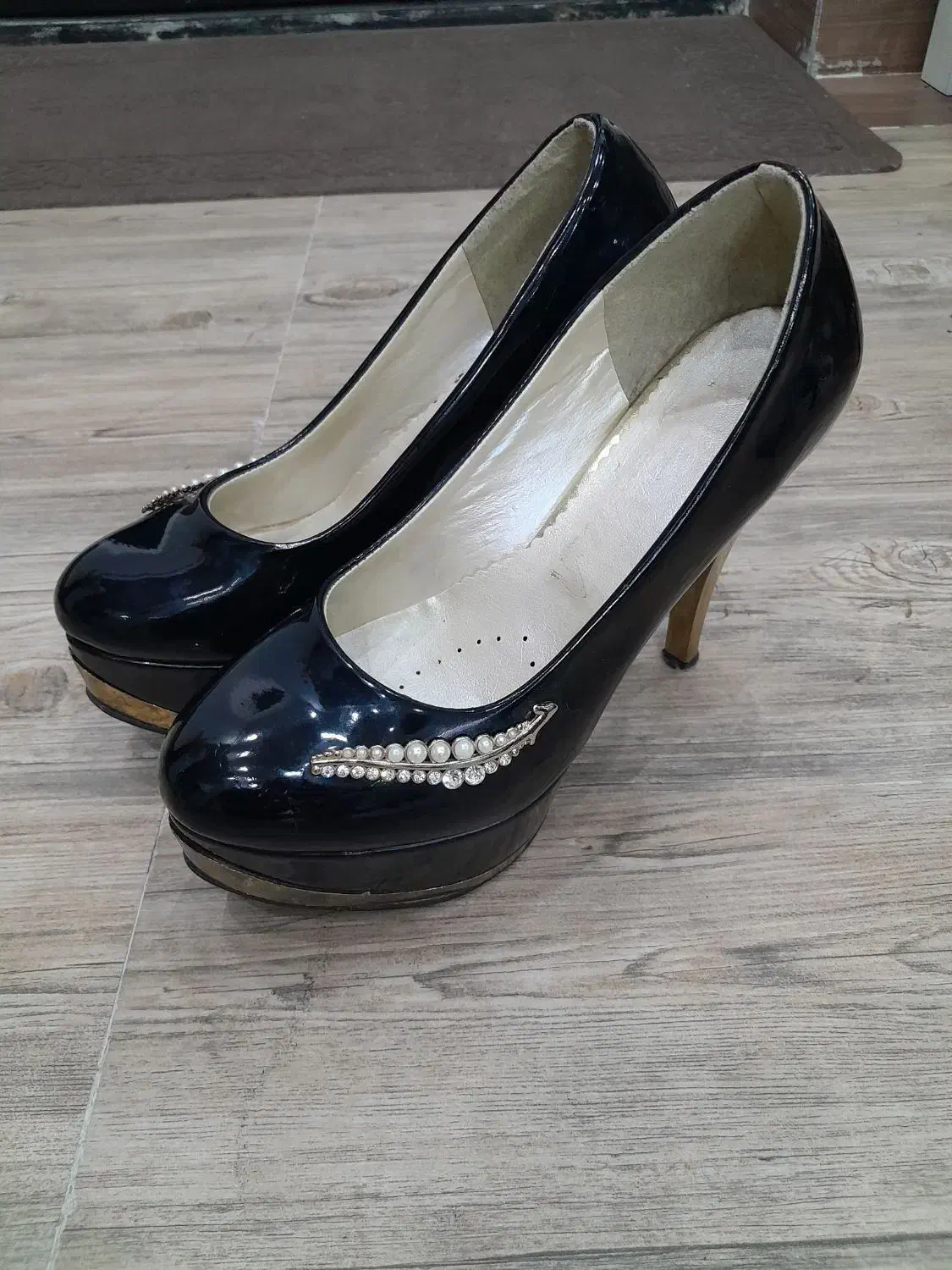 کفش پاشنه بلند سایز ۳۸|کیف، کفش، کمربند|جهرم, |دیوار