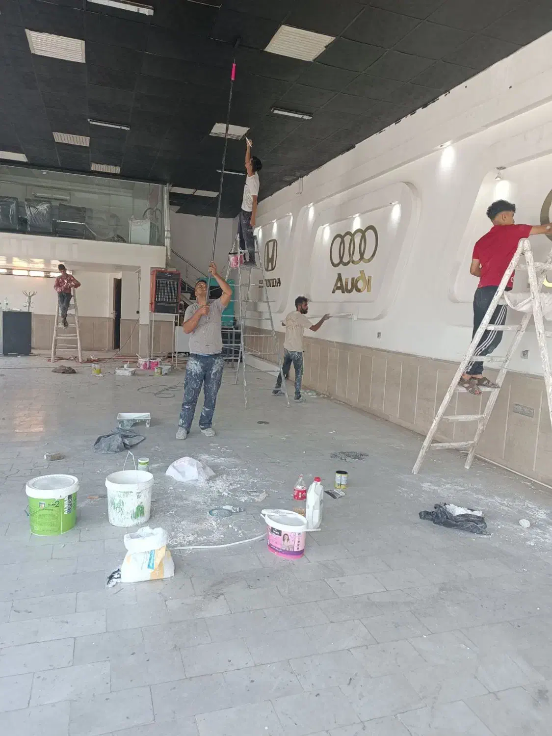 رنگ کاری.نقاش ونقاشی ساختمانی حرفه ای|خدمات پیشه و مهارت|نیشابور, هفده شهریور|دیوار