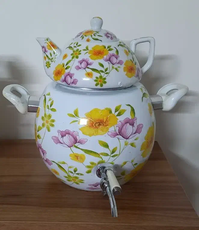 قوری و کتری لعابی|قوری، کتری، قهوه‌ساز دستی|ری, فیروزآبادی|دیوار