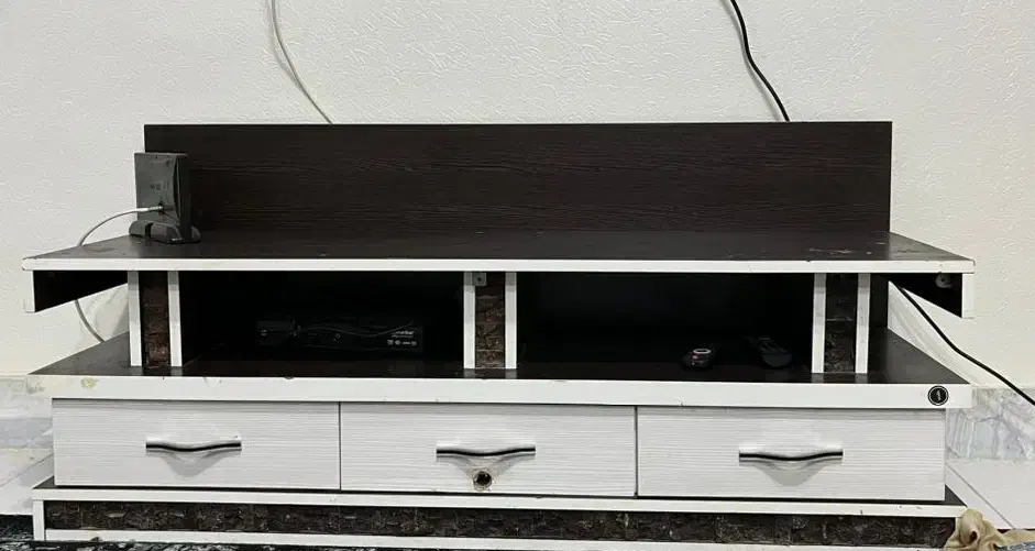 میز تی وی|میز تلویزیون|فولادشهر, B7|دیوار