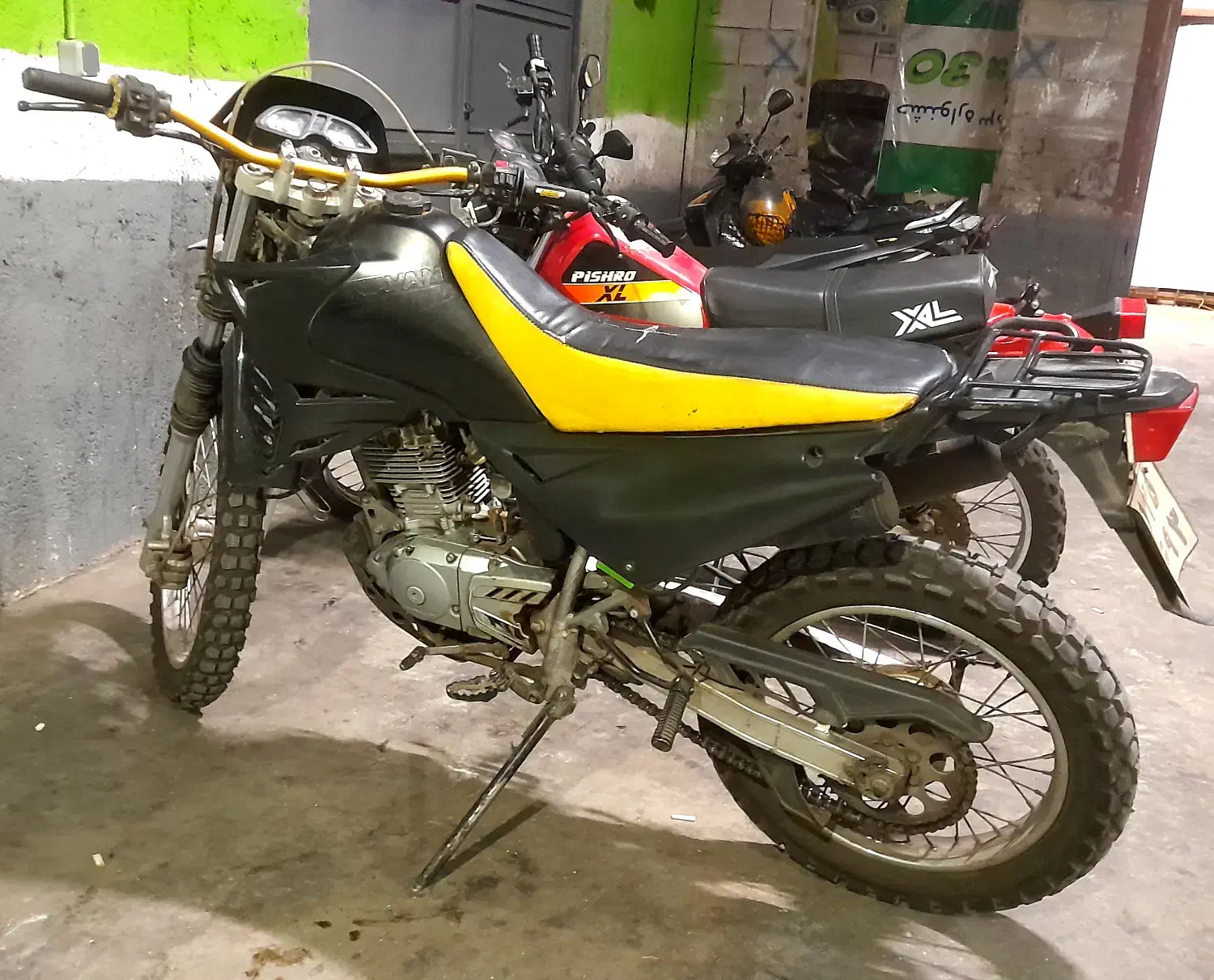 تریل روان ۲۰۰|موتورسیکلت|قزوین, |دیوار