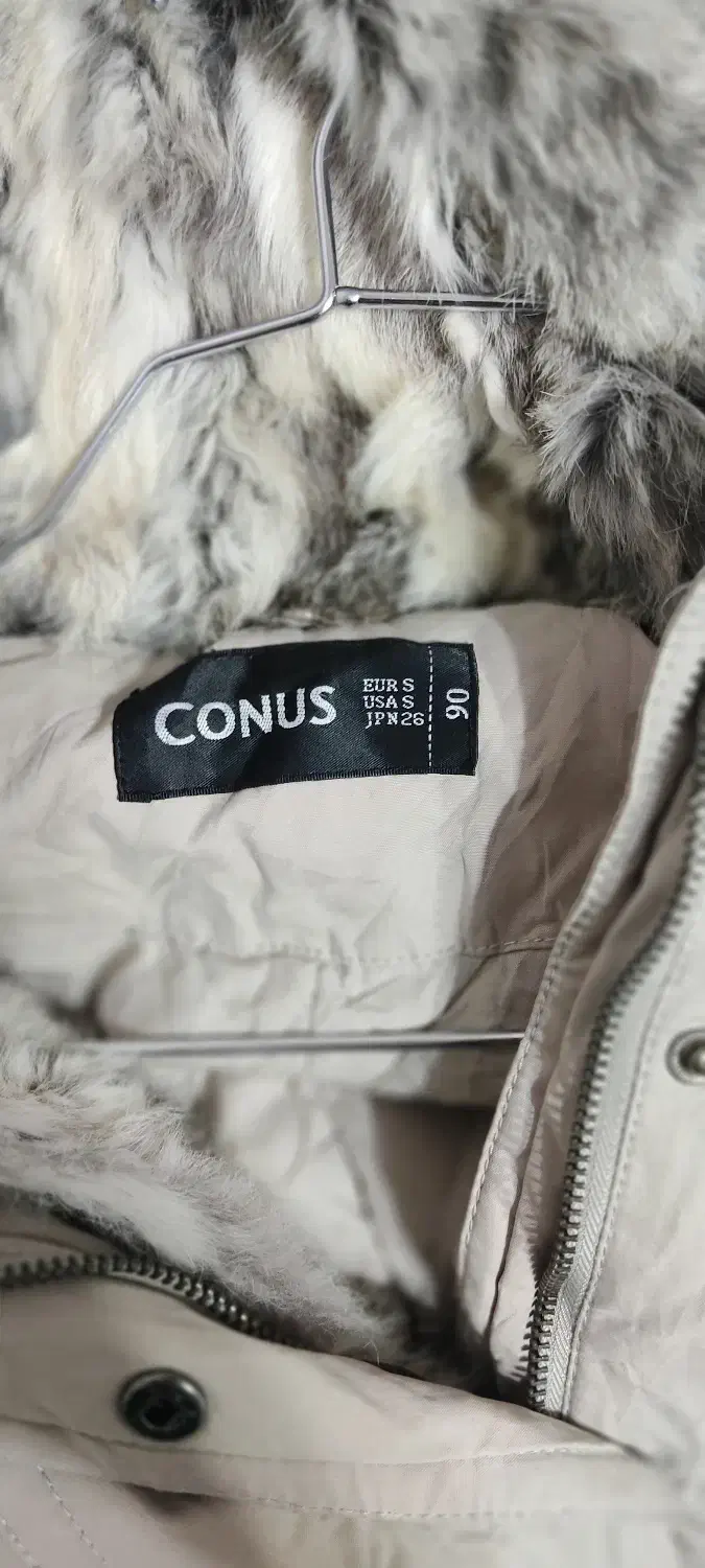 کاپشن گرم بالا|لباس|شیراز, زرهی|دیوار