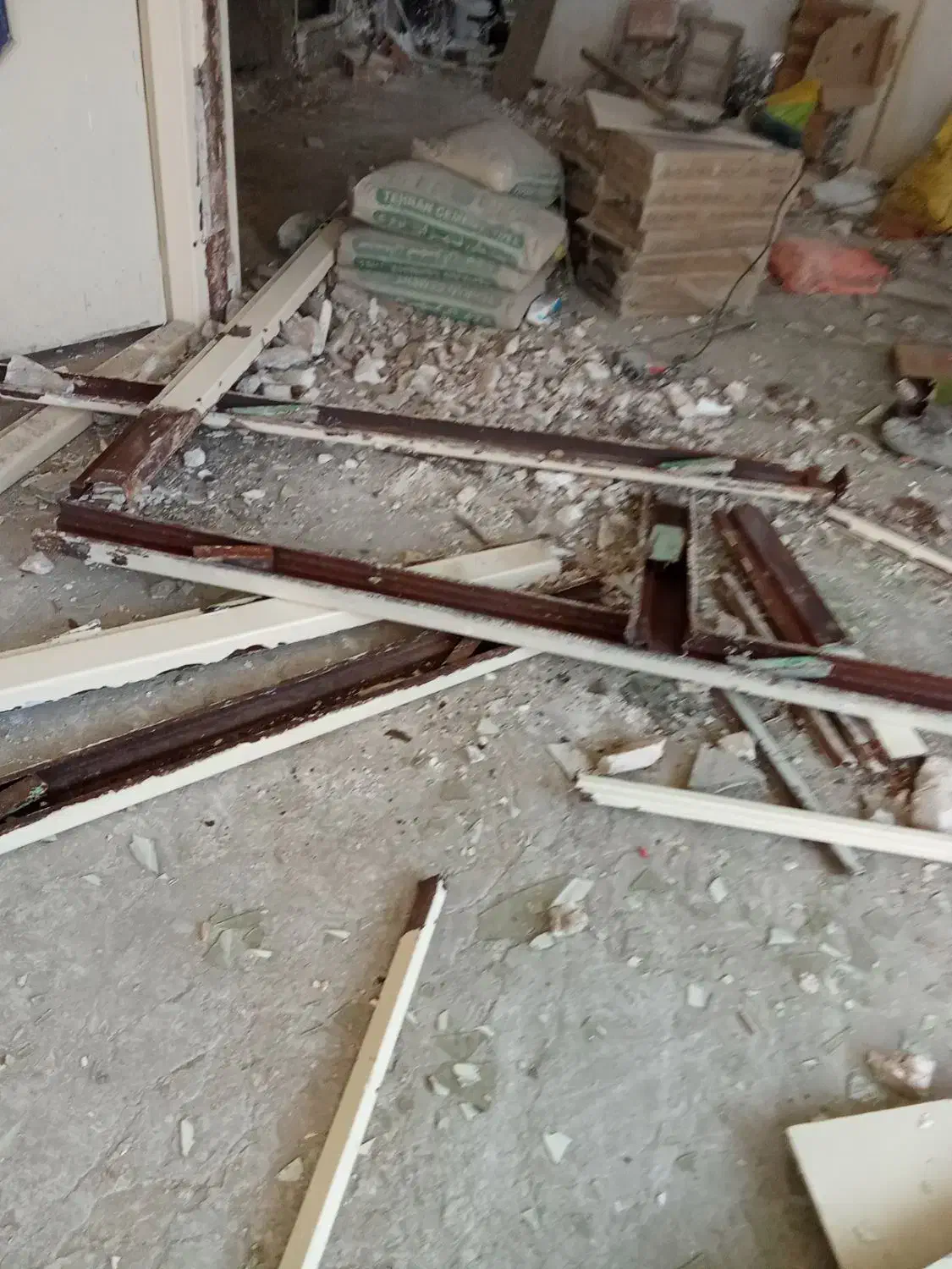 تخریب و بازسازی ساختمان|خدمات پیشه و مهارت|تهران, شهرک شریعتی|دیوار