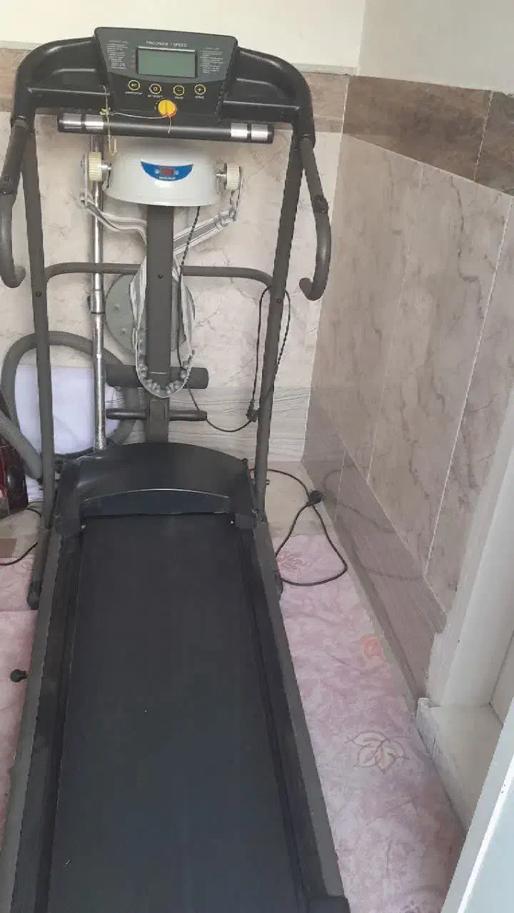 تردمیل ۴ کاره|تجهیزات ورزشی|قم, قلعه کامکار|دیوار