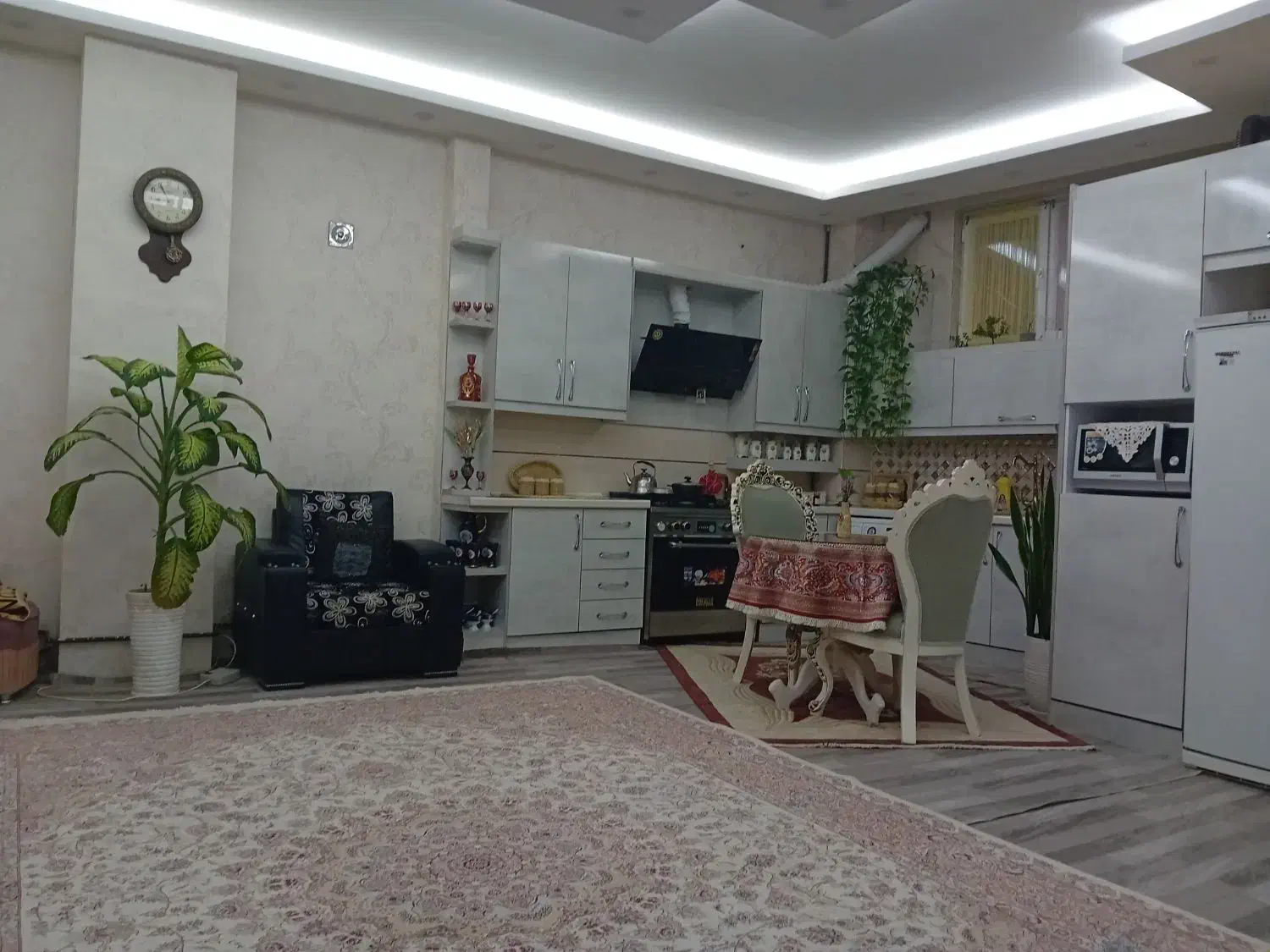 سوئیت مرتب و تمیز|اجارهٔ کوتاه‌مدت آپارتمان و سوئیت|خوی, |دیوار