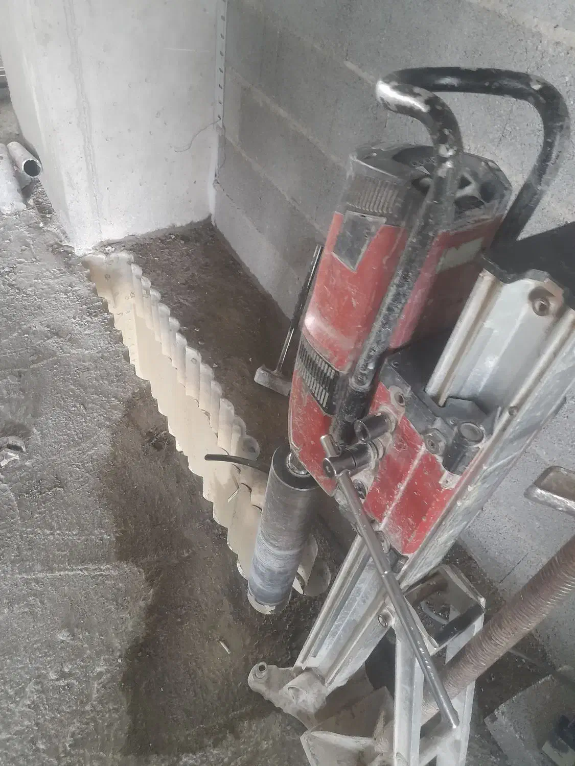 کرگیری .برش بتن .کاشت میلگرد|خدمات پیشه و مهارت|تهران, آذری|دیوار