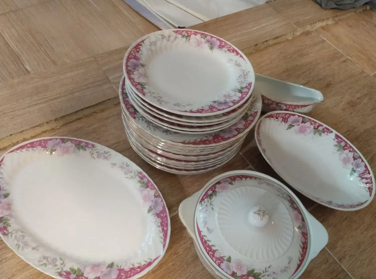 ظروف چینی|ظروف سرو و پذیرایی|همدان, |دیوار