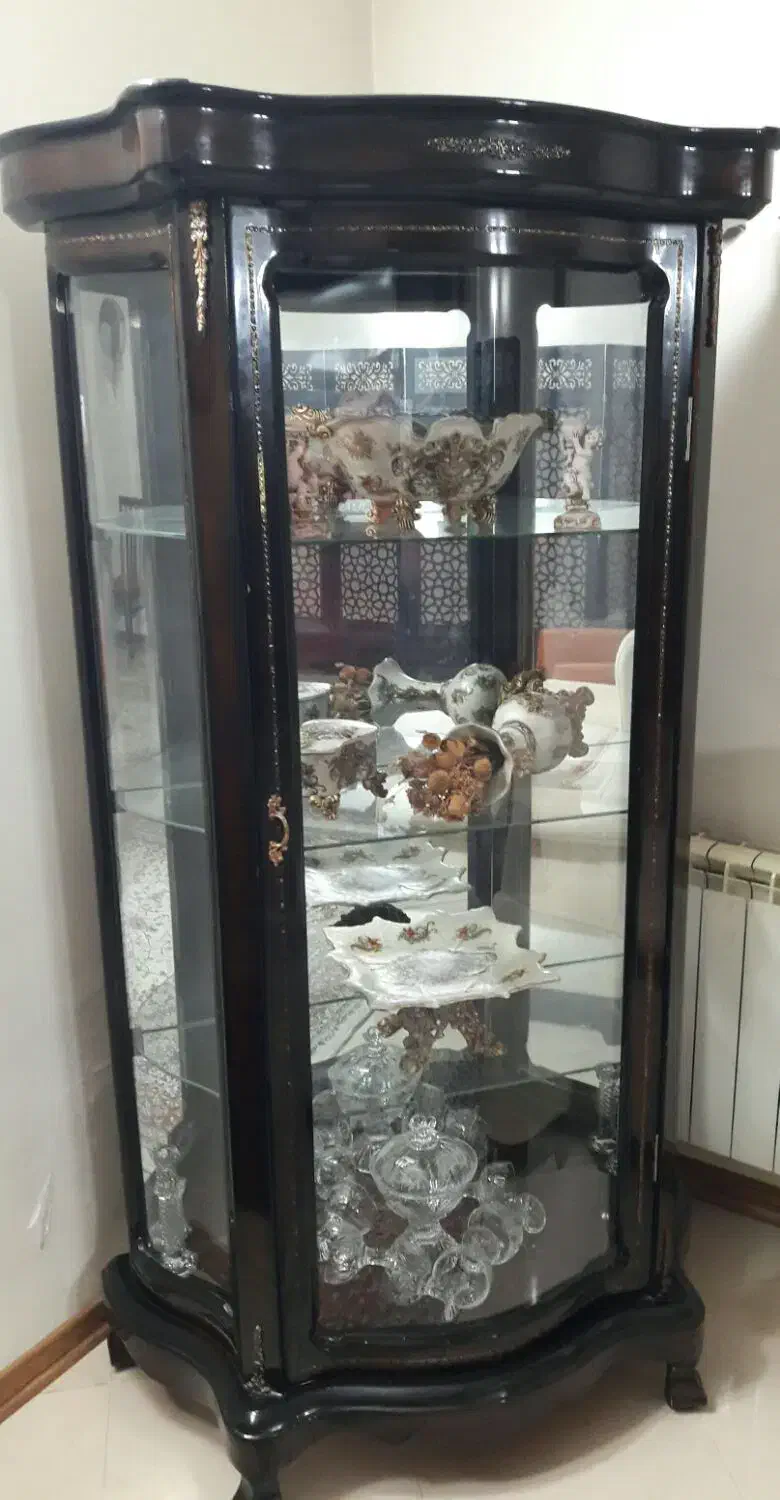 ویترین شیشه ای رنگ فندقی|بوفه، ویترین، کنسول|تهران, بهداشت|دیوار