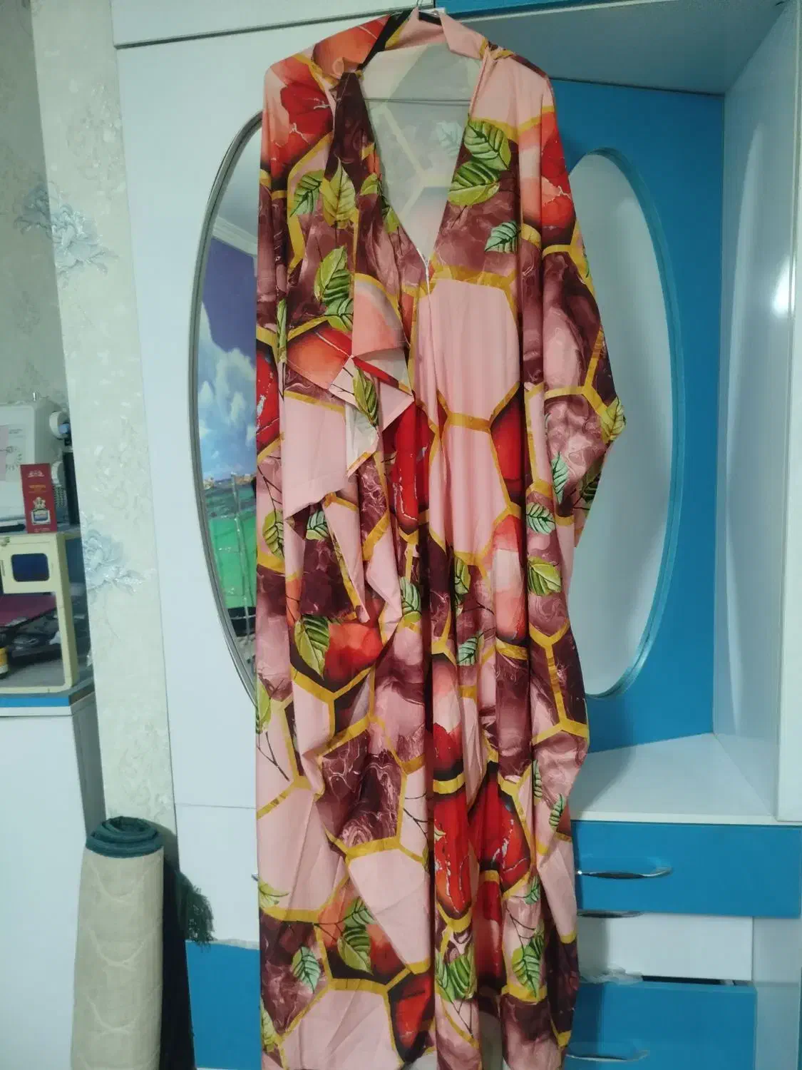 چادر نماز و میزبان|لباس|بندرعباس, |دیوار