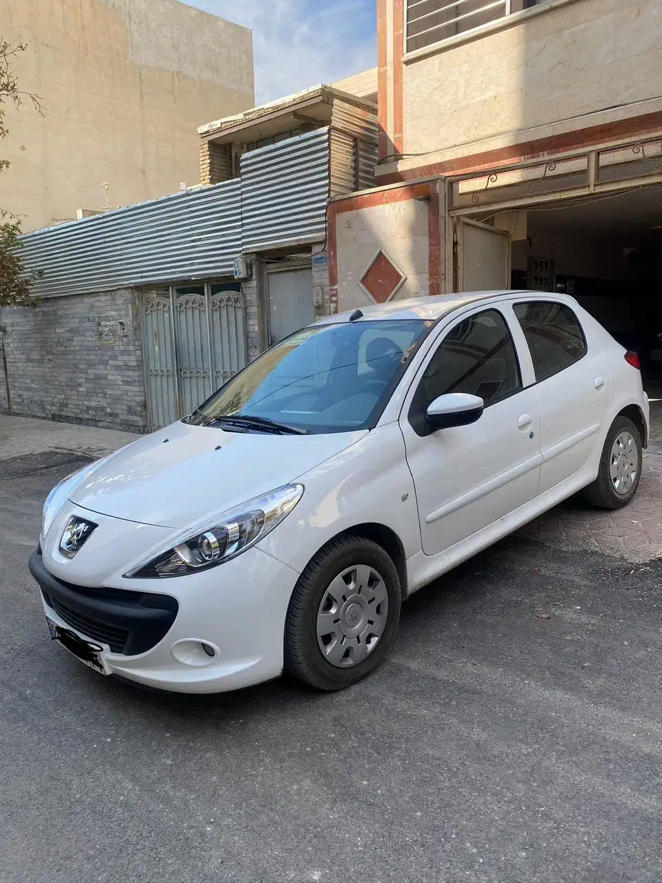 پژو  207i هیدرولیک سقف فلزی 1403|خودرو سواری و وانت|خرم‌آباد, |دیوار