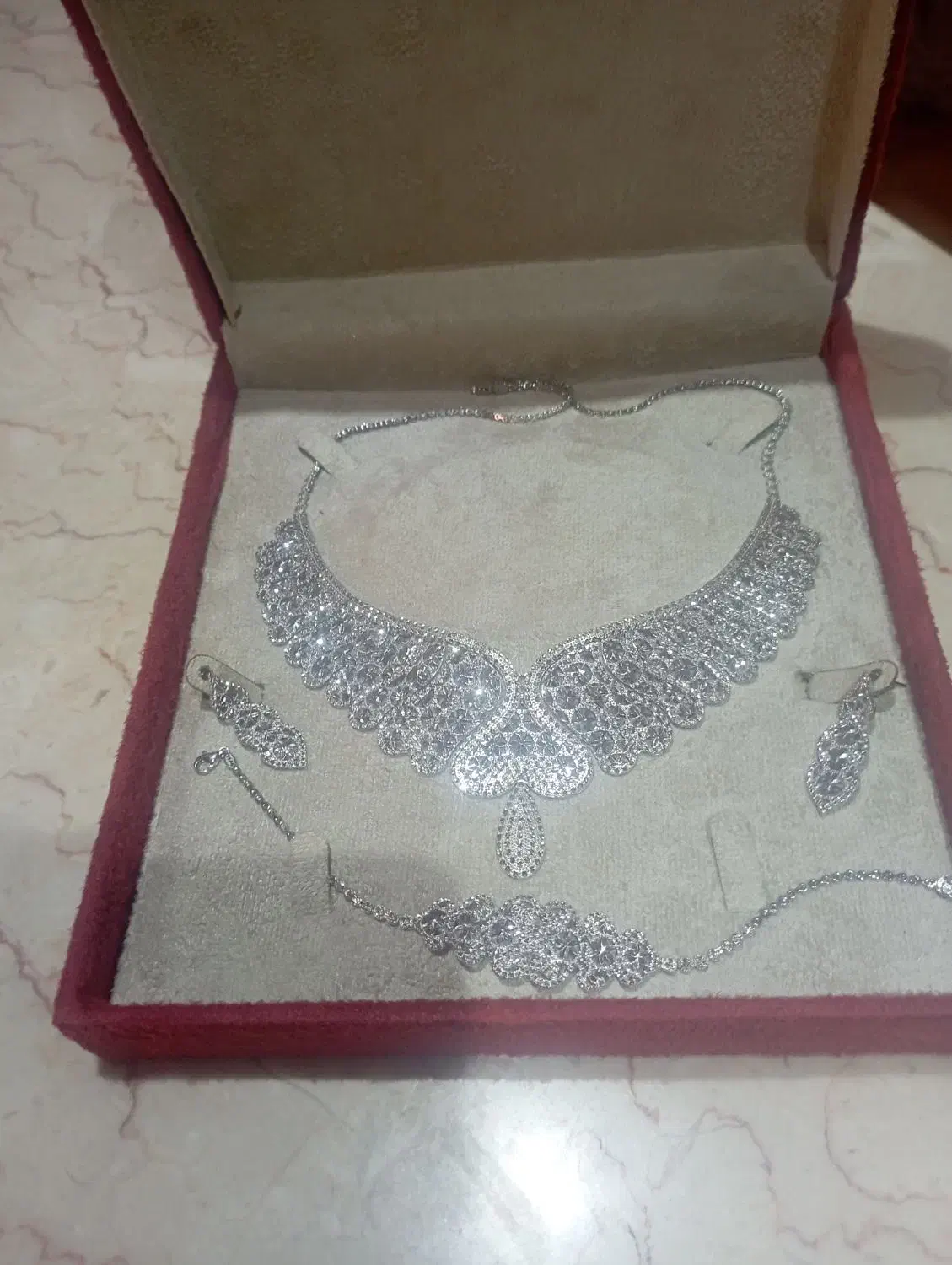 سرویس طلا|جواهرات|رشت, یخسازی|دیوار