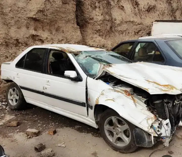 شریک صافکار یا نقاش ماشین|خدمات موتور و ماشین|تهران, نارمک|دیوار