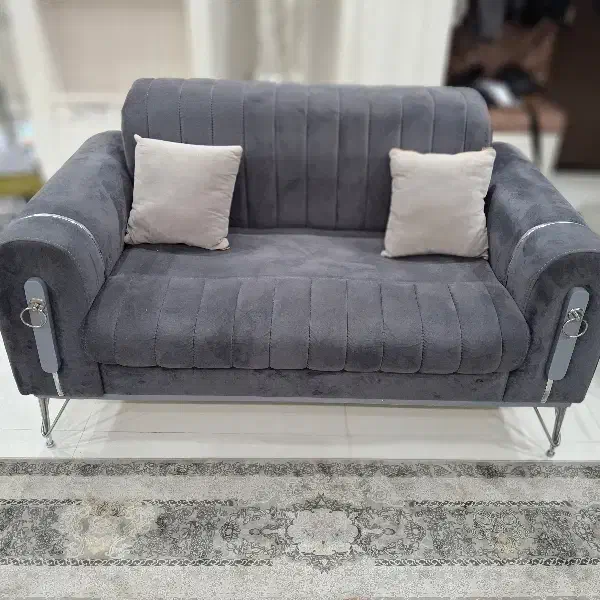 مبل هفت نفره و میزناهار خوری شش نفره|مبلمان خانگی و میز عسلی|تهران, شهمیرزادی|دیوار