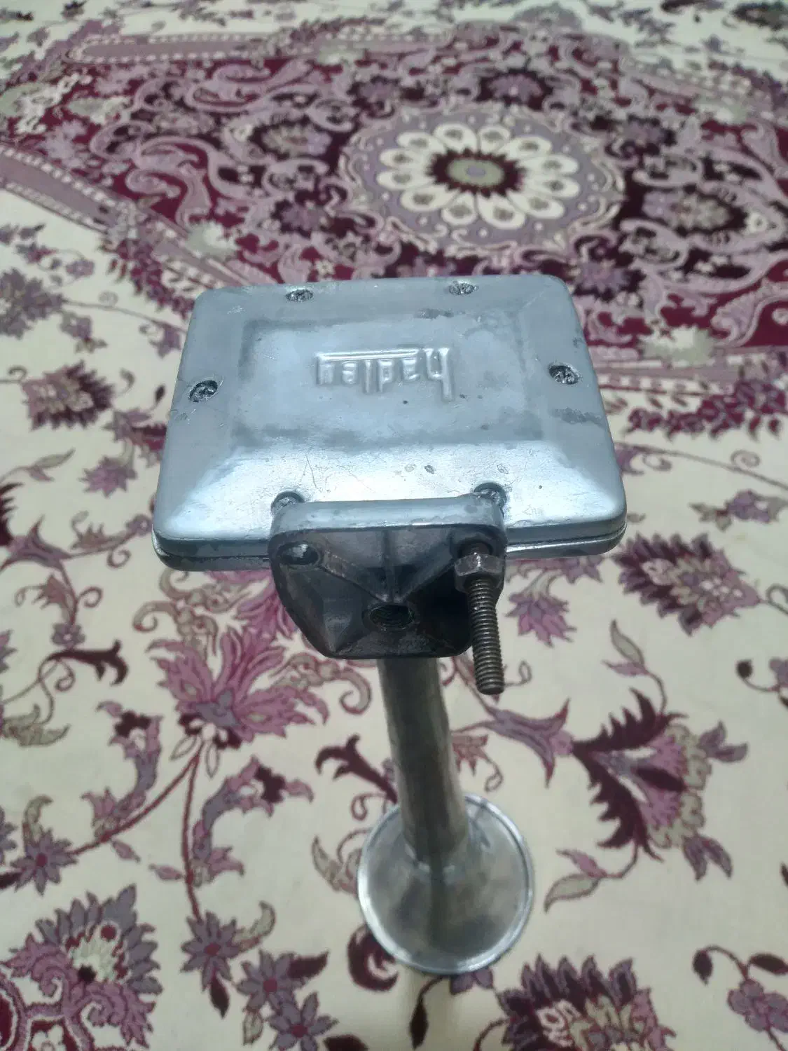 بوق ولویی|درام و پرکاشن|هشتگرد, فاز ۷ مهستان|دیوار